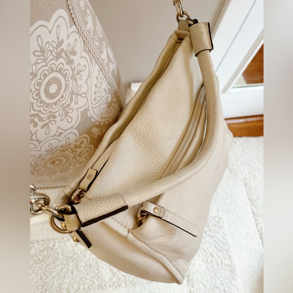 Kate Spade Cobble Hill Finley New York Pebbled Leather Crossbody – Off-White - Picture 6 of 11